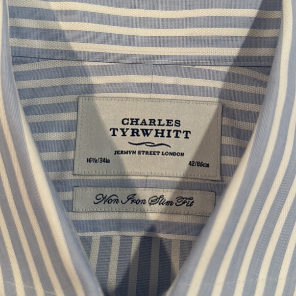 Men’s Charles Tyrwhitt striped blue and white cotton dress shirt, 16.5/34 - Picture 4 of 4